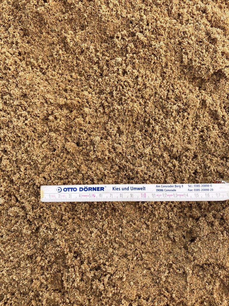 gesiebter Sand 0-4 mm